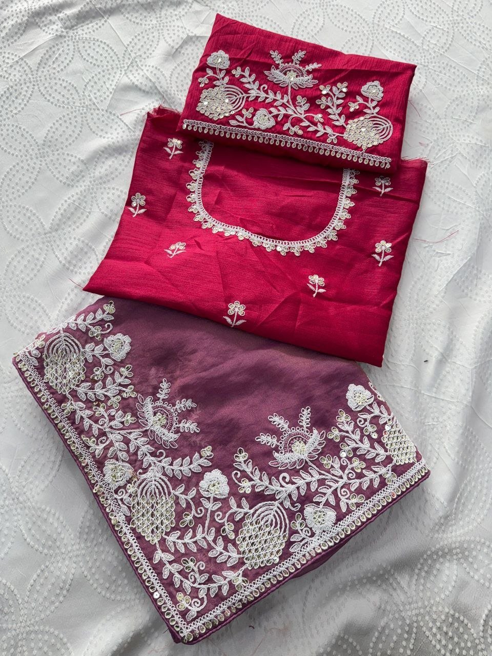 Regal Tradition Embroidered Saree with Intricate Floral Border and Royal Charm - Surat Wholesale Ethnic Wear (Photo 10)