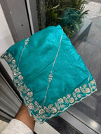 Timeless Splendor Embroidered Saree with Intricate Floral Zari Border Detailing - Surat Wholesale Ethnic Wear (Photo 10)