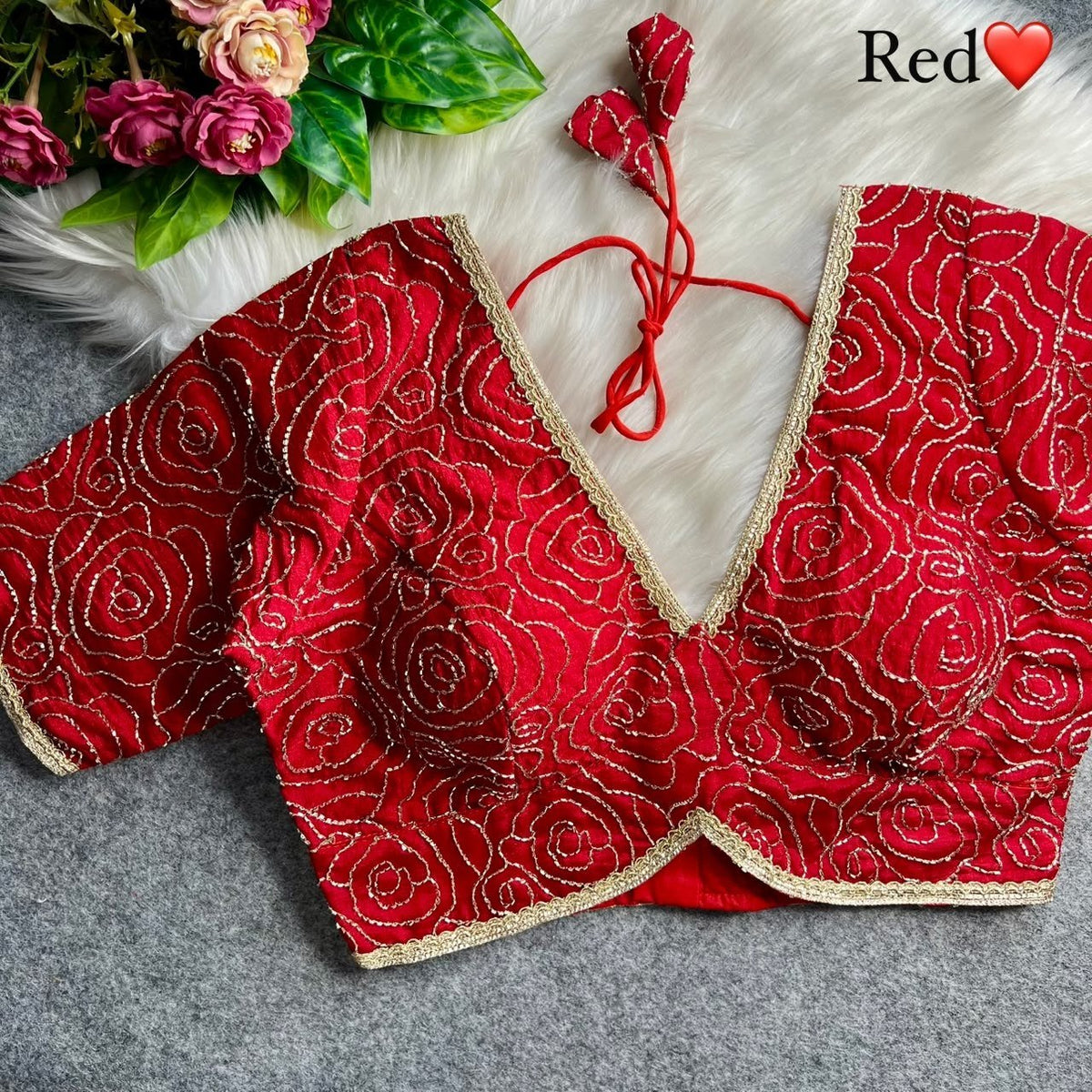 Garden Floral Romance Rose Threadwork Embroidered Padded Blouse - Surat Wholesale Ethnic Wear (Photo 1)