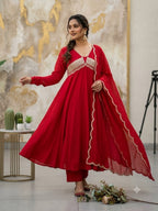 Royal Heritage Embroidered Anarkali Suit Ensemble With Scalloped Dupatta Detailing - Surat Wholesale Ethnic Wear (Photo 1)