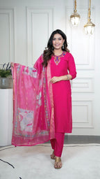 Artisanal Ethnic Kurta Set with Statement Embroidery and Printed Dupatta - Surat Wholesale Ethnic Wear (Photo 1)