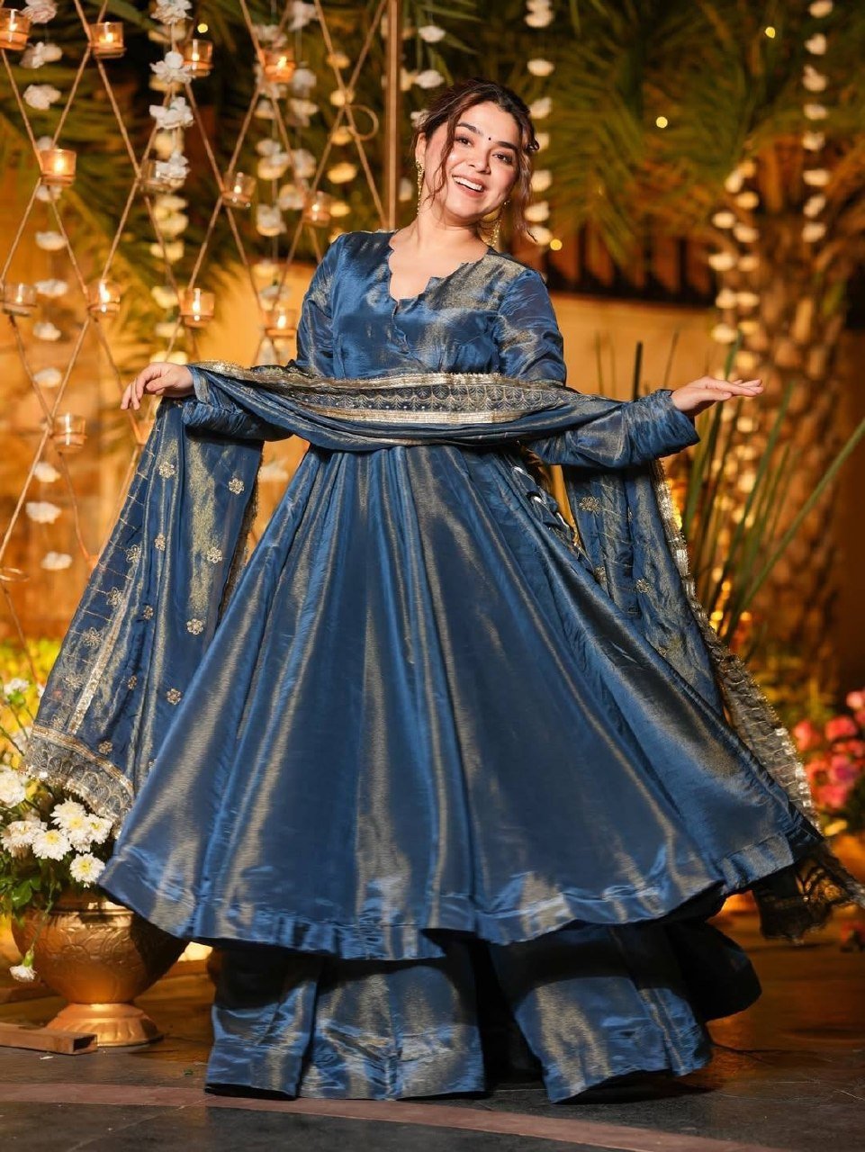 Royal Heritage Embroidered Anarkali Ensemble With Regal Dupatta Detailing - Surat Wholesale Ethnic Wear (Photo 2)