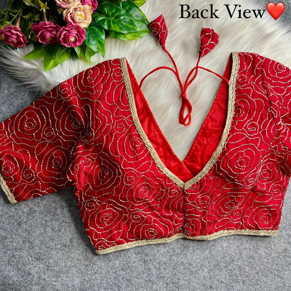 Garden Floral Romance Rose Threadwork Embroidered Padded Blouse - Surat Wholesale Ethnic Wear (Photo 2)