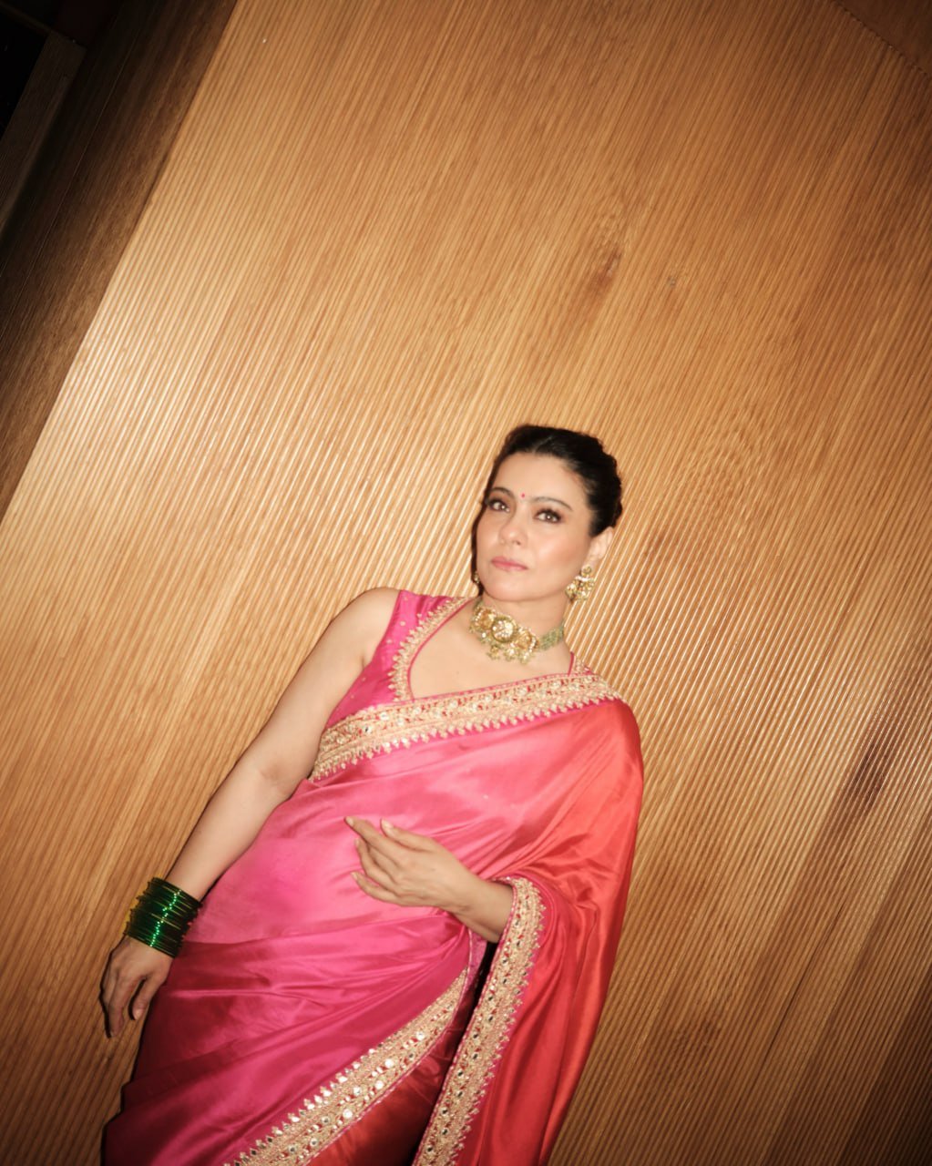 Royal Heritage Intricately Embellished Silk Saree with Ornate Zari Sequin Border and Designer Blouse Piece - Surat Wholesale Ethnic Wear (Photo 2)