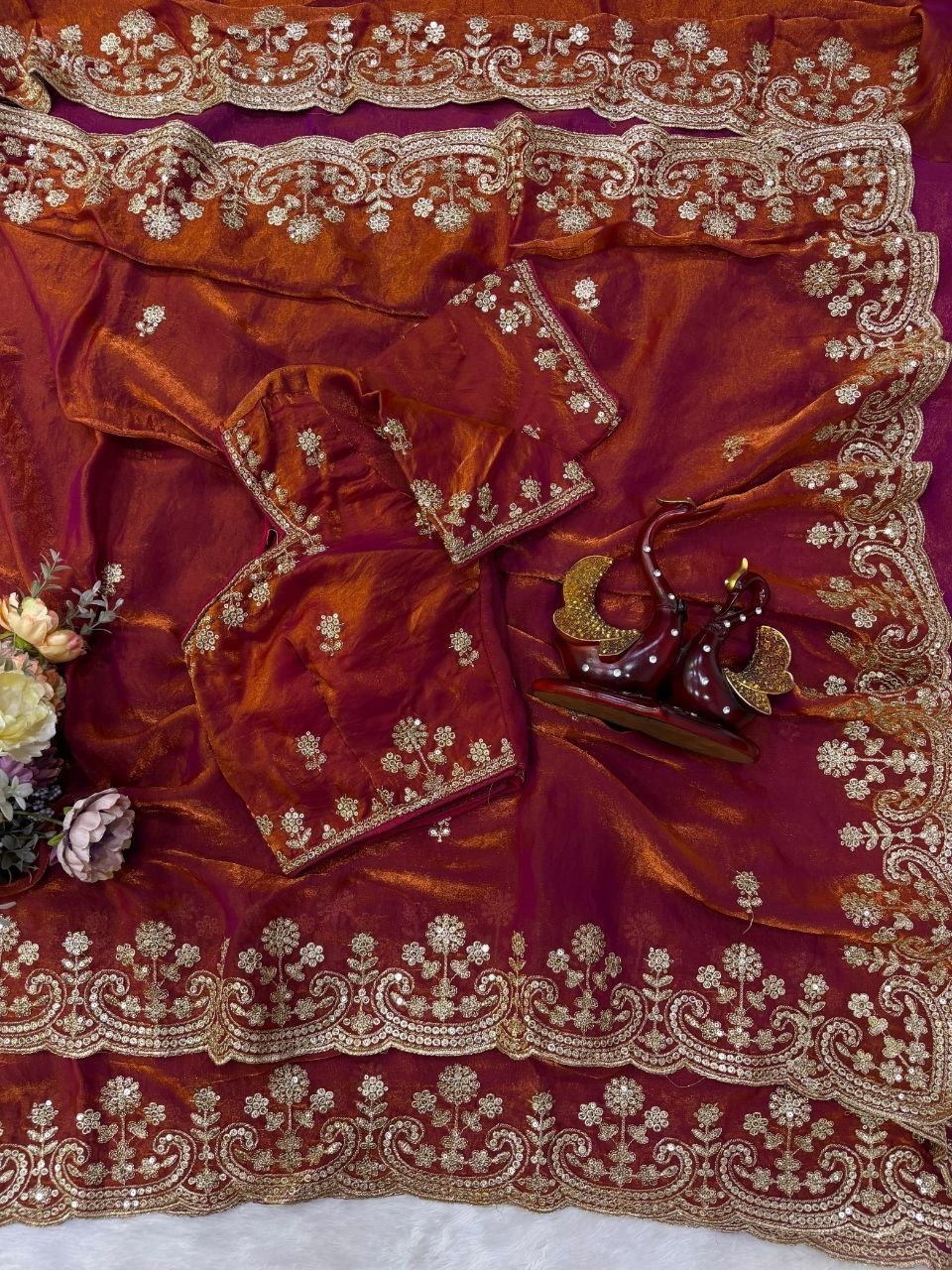Timeless Splendor Ornate Woven Saree for Sophisticated Festive Occasions