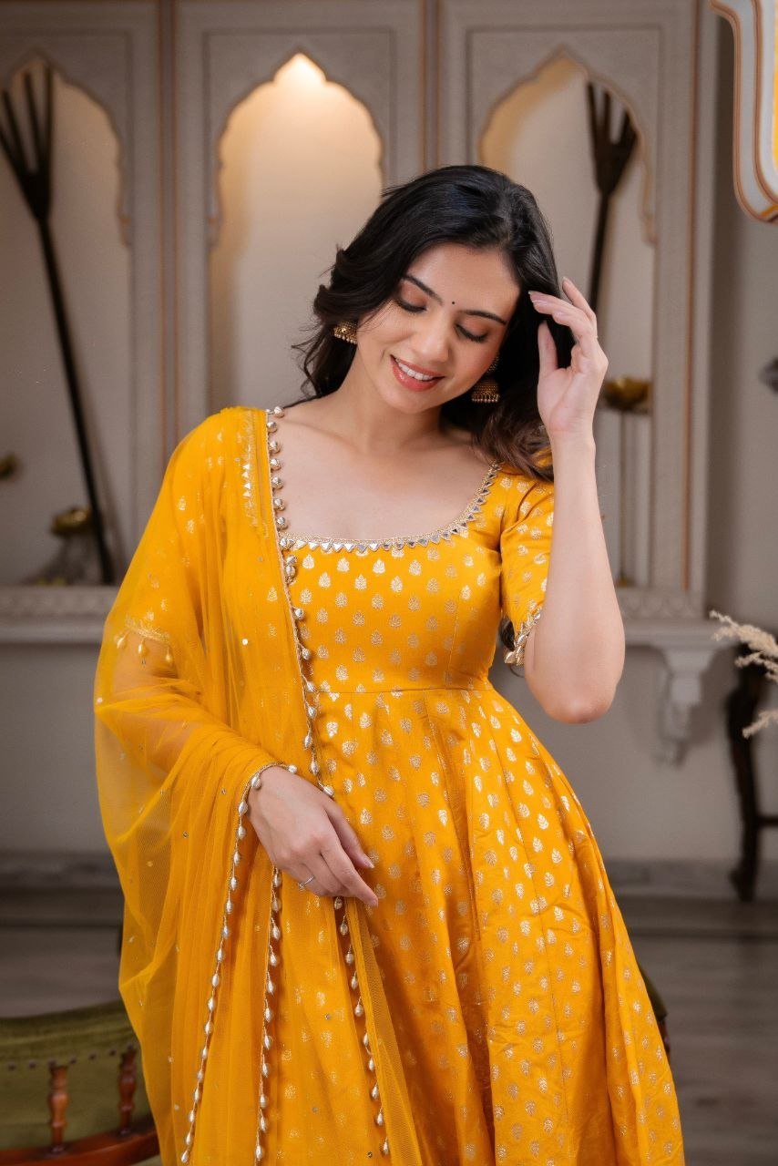 Regal Heritage Embroidered Anarkali Suit with Graceful Dupatta - Surat Wholesale Ethnic Wear (Photo 3)