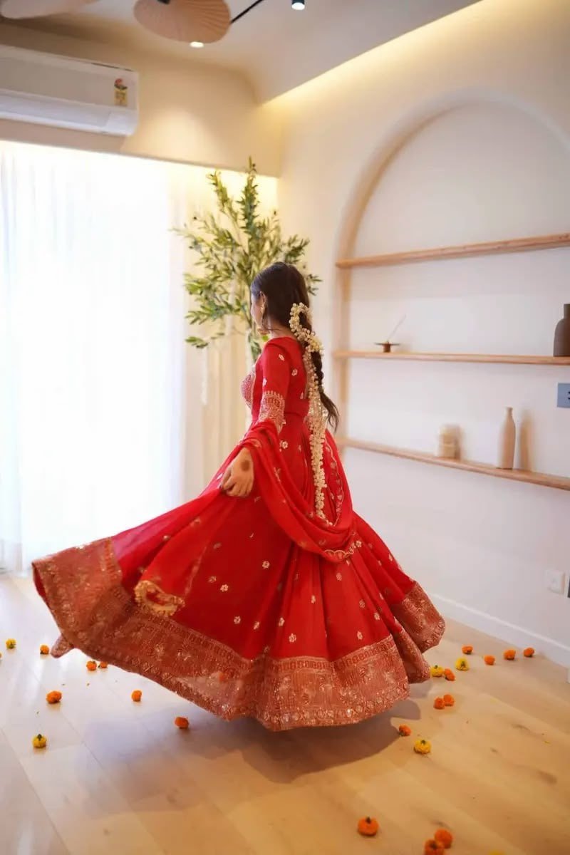 Festive Embroidered Anarkali Suit with Dupatta - Surat Wholesale Ethnic Wear (Photo 3)