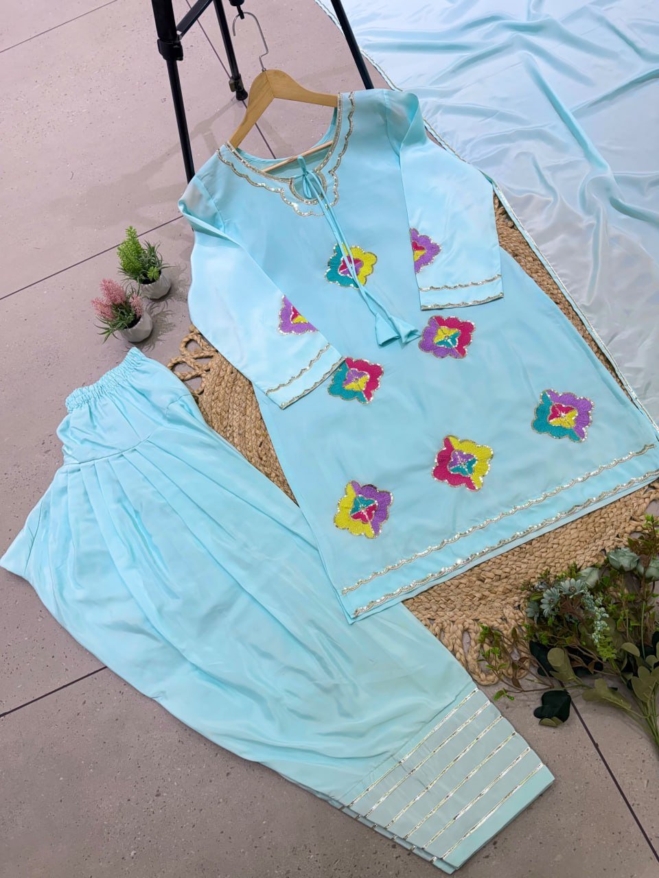 Embroidered Straight Kurta With Salwar And Dupatta - Surat Wholesale Ethnic Wear (Photo 4)