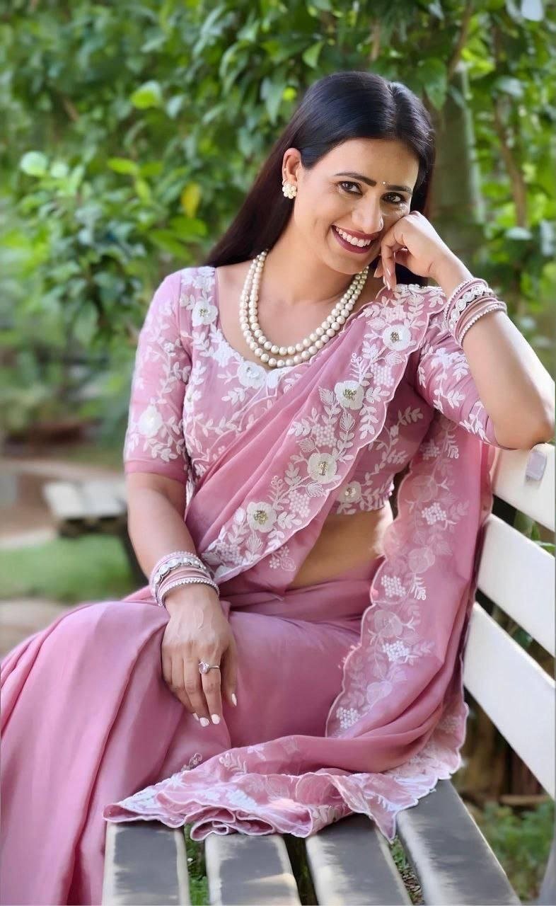 Effortless Floral Embroidered Saree with Delicate Border Detailing