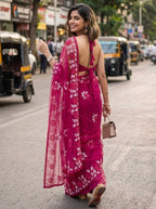 Street-Style Ethnic Floral Printed Saree with Sheer Pallu and Contemporary Designer Blouse - Surat Wholesale Ethnic Wear (Photo 4)