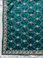 Opulent Luxury Floral Embroidered Saree with Intricate Motif Detailing - Surat Wholesale Ethnic Wear (Photo 4)