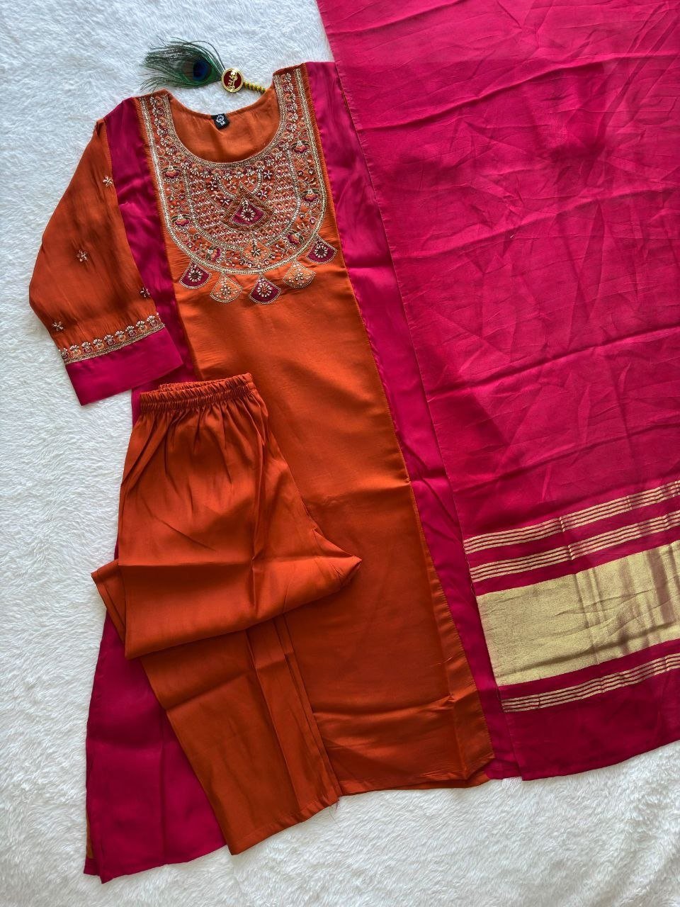 Royal Heritage Embroidered Kurta Set With Zari Dupatta - Surat Wholesale Ethnic Wear (Photo 5)