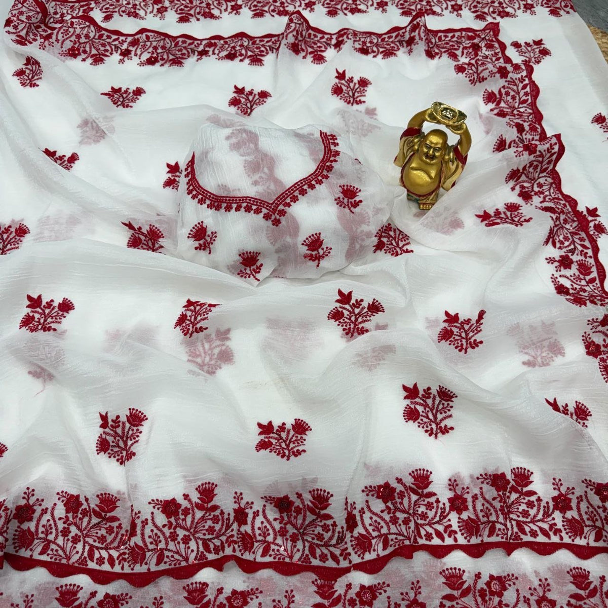 Festive Floral Embroidered Saree with Traditional Artisanal Detailing