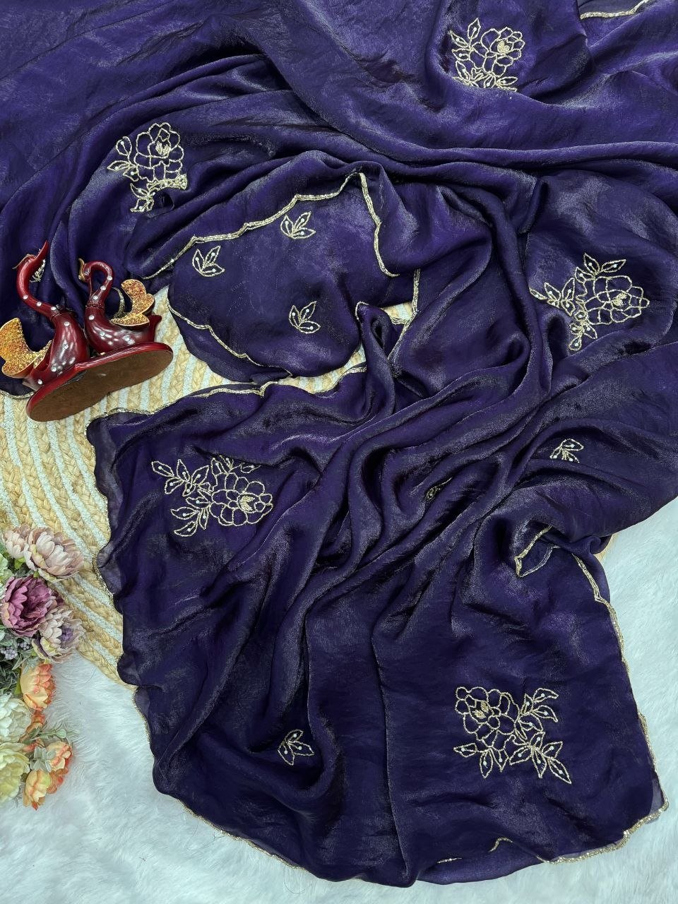 Royal Heritage Floral Embroidered Organza Saree with Intricate Handcrafted Detailing - Surat Wholesale Ethnic Wear (Photo 5)