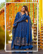 Royal Heritage Embroidered Anarkali Ensemble With Intricate Floral Craftsmanship - Surat Wholesale Ethnic Wear (Photo 5)