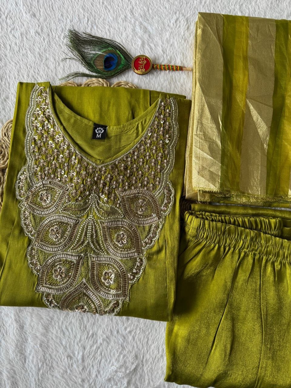 Regal Heritage Embroidered Kurta Set with Statement Dupatta