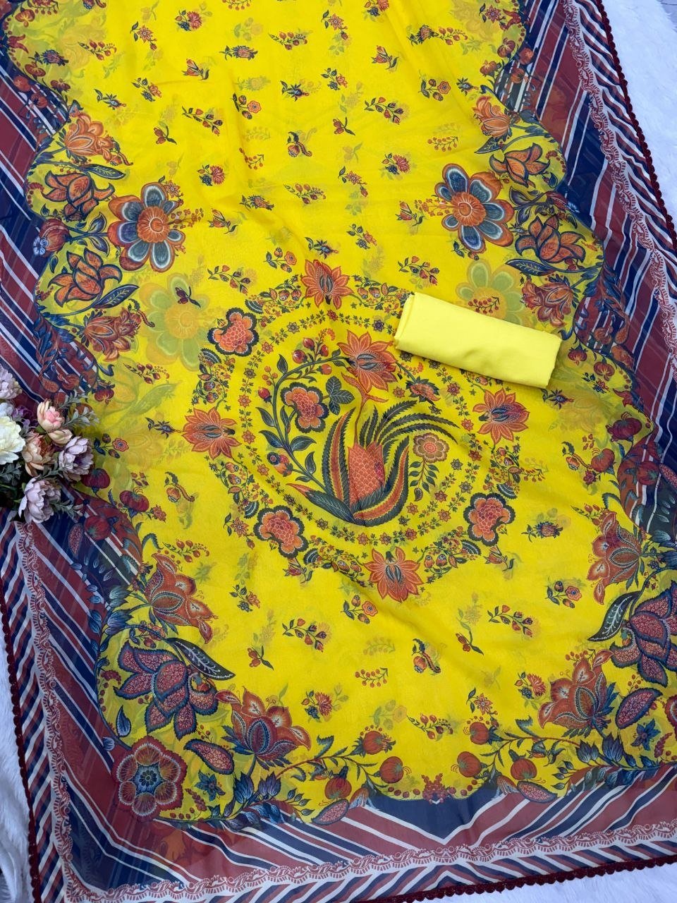 Royal Heritage Floral Printed Saree with Intricate Border Detailing - Surat Wholesale Ethnic Wear (Photo 6)