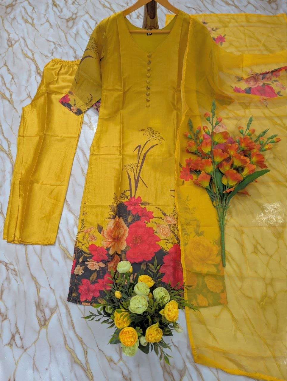 Garden Floral Romance Printed Kurta Set with Ethereal Dupatta