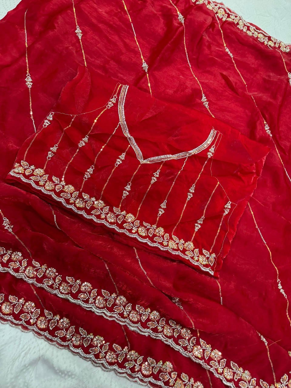 Timeless Splendor Embroidered Saree with Intricate Floral Zari Border Detailing - Surat Wholesale Ethnic Wear (Photo 6)