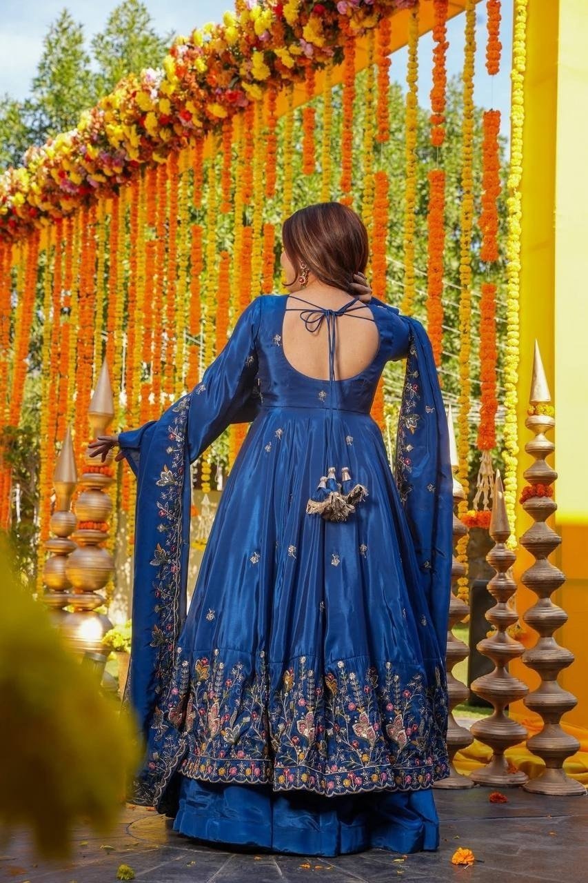 Royal Heritage Embroidered Anarkali Ensemble With Intricate Floral Craftsmanship - Surat Wholesale Ethnic Wear (Photo 6)