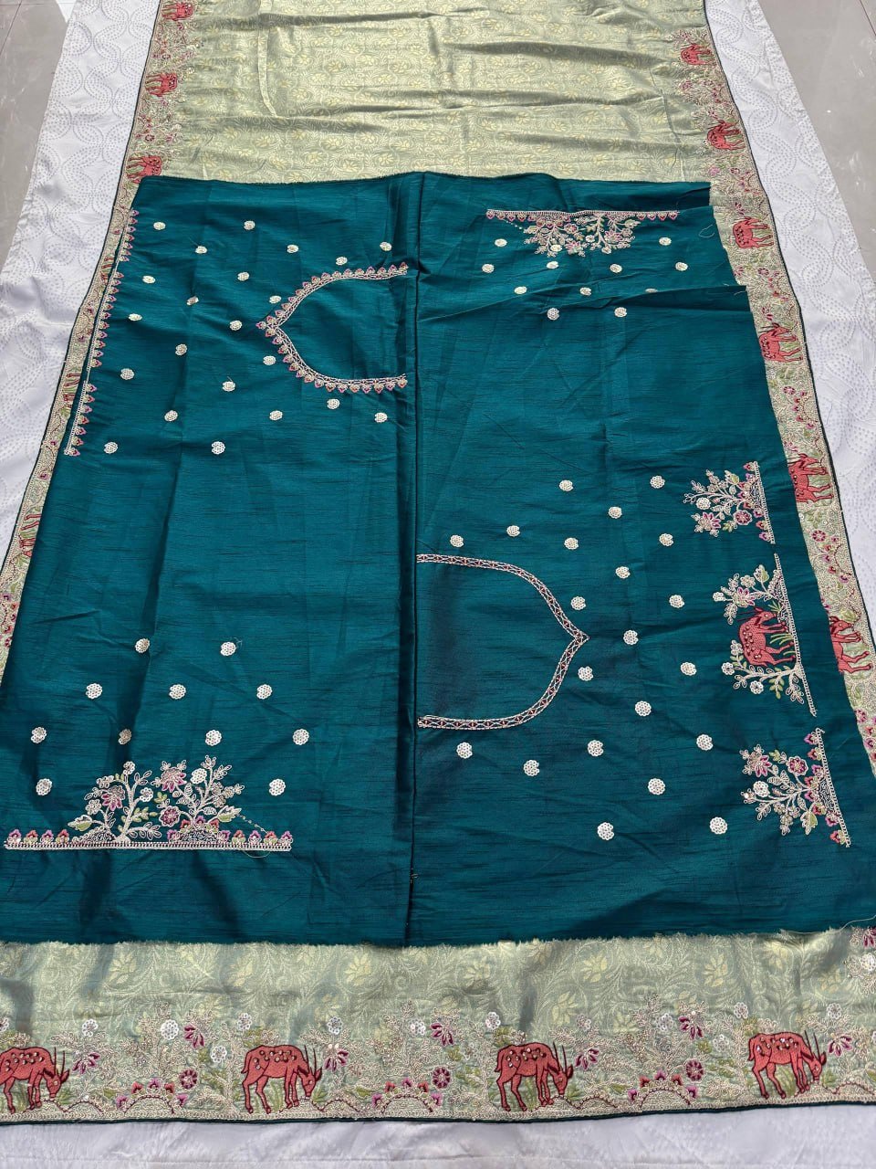 Artisanal Heritage Embroidered Saree for Grand Celebrations