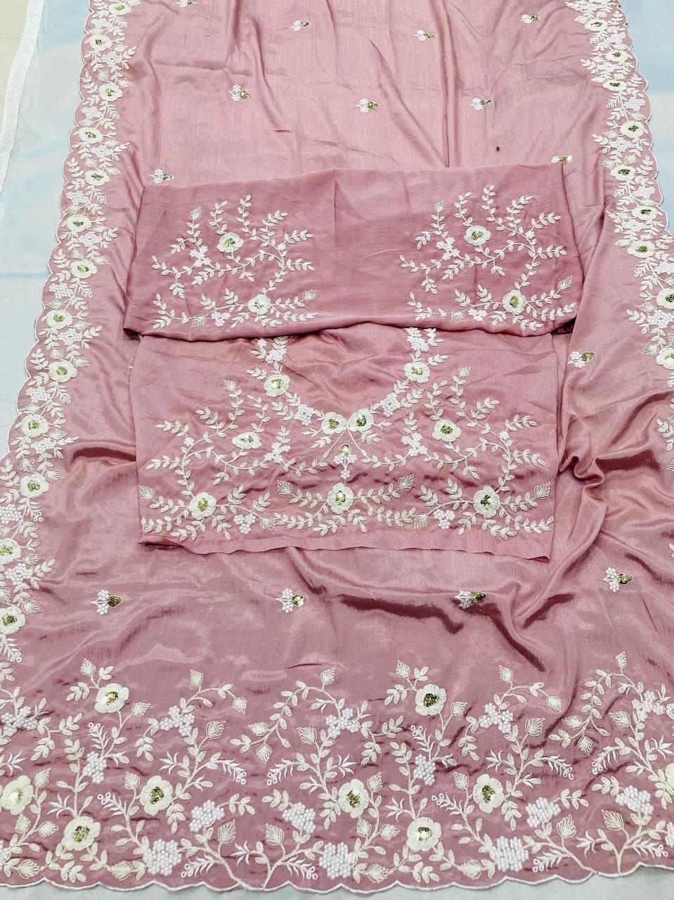 Effortless Floral Embroidered Saree with Delicate Border Detailing