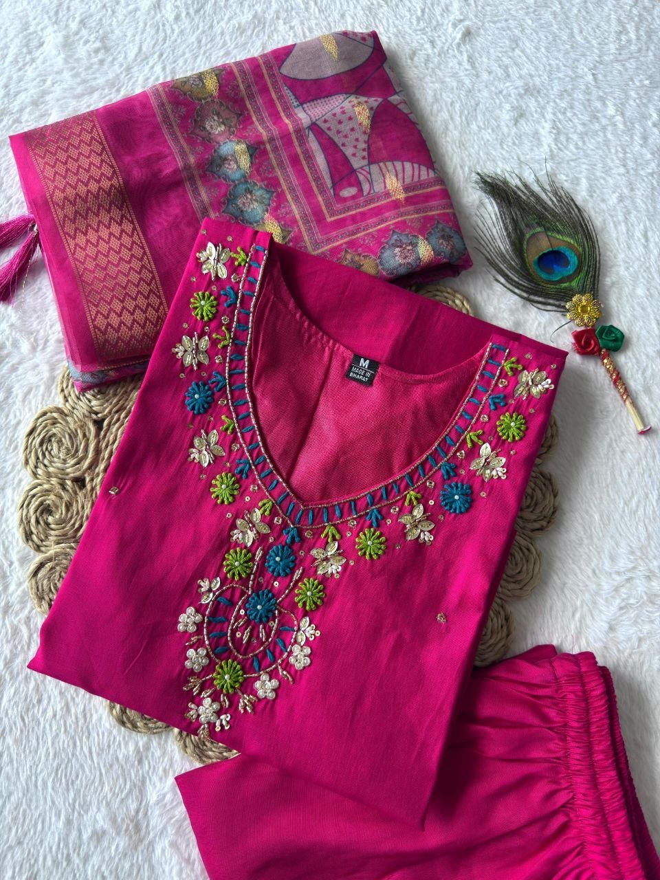 Artisanal Ethnic Kurta Set with Statement Embroidery and Printed Dupatta - Surat Wholesale Ethnic Wear (Photo 7)