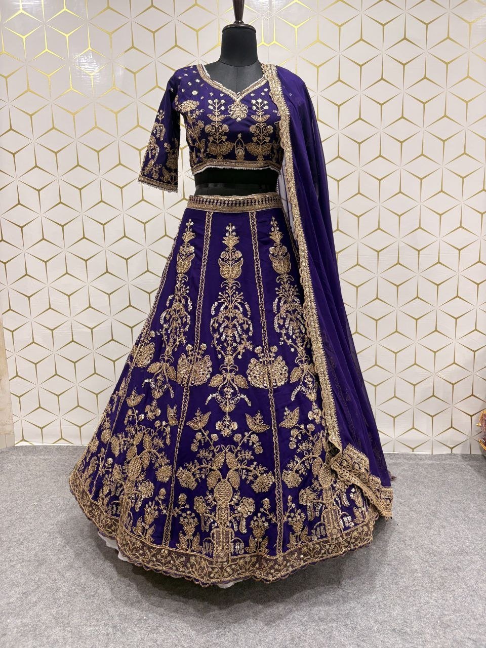 Royal Silk Lehenga Set with Intricate Zardosi Embroidery and Scalloped Dupatta
