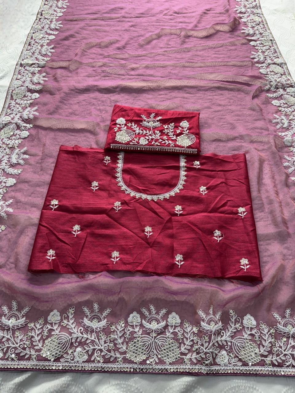 Regal Tradition Embroidered Saree with Intricate Floral Border and Royal Charm - Surat Wholesale Ethnic Wear (Photo 8)