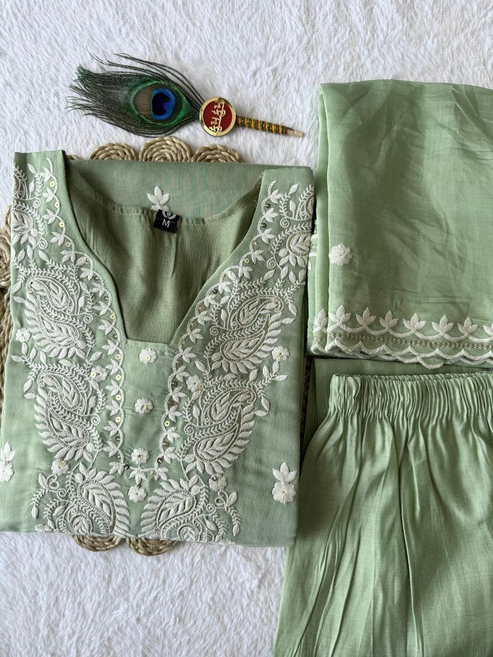 Hand-Embroidered Anarkali Kurta Set with Lace Dupatta - Surat Wholesale Ethnic Wear (Photo 8)
