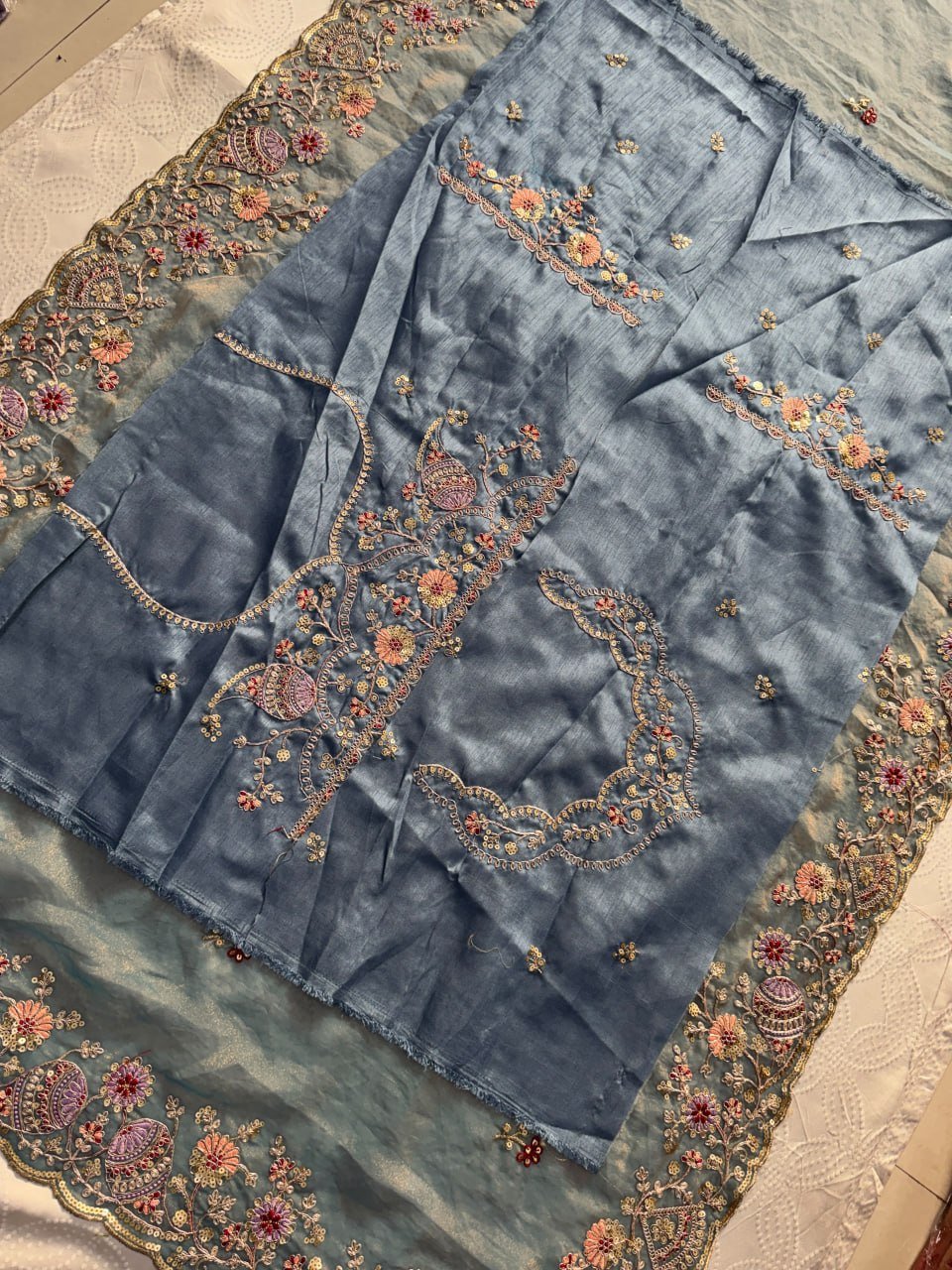 Artisanal Floral Embroidery Ensemble with Regal Heritage Detailing