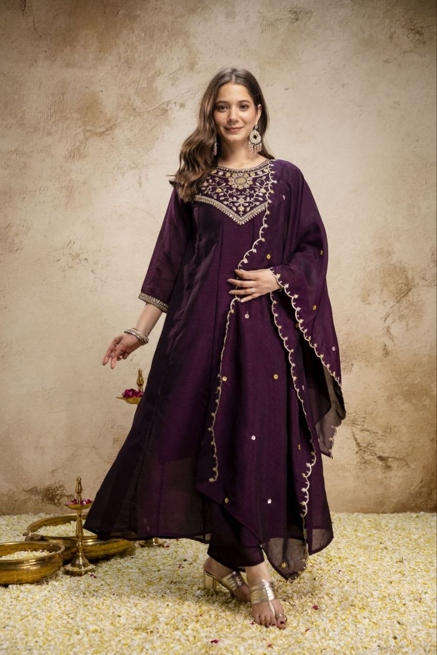 Pure Vichitra Silk Kurta Set
