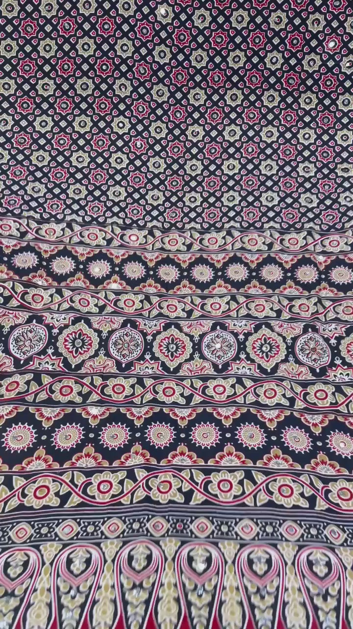 Artisanal Heritage Printed Saree with Intricate Borders for Festive Occasions
